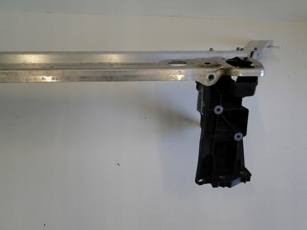 фото №8, Mercedes pas передний усилитель a2536201801 glc 253 x253