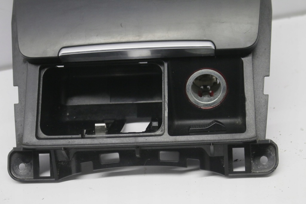 фото №6, Бардачок пепельница audi a4 b8