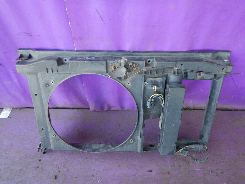 фото №1, Peugeot 307 01-05 hb 3d pas передній