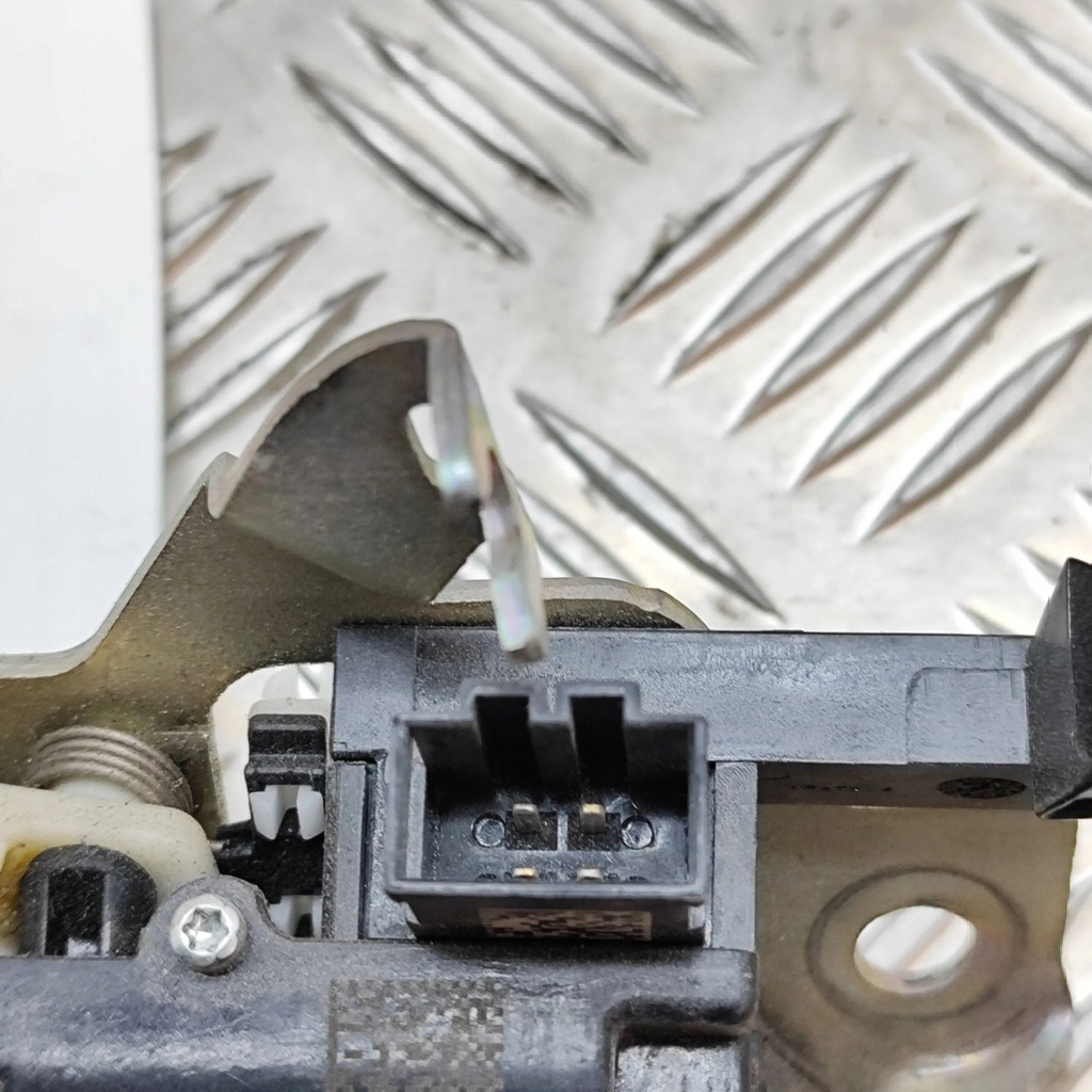 фото №8, Audi a6 s6 c8 4k 2019 замок крышки задний / багажника