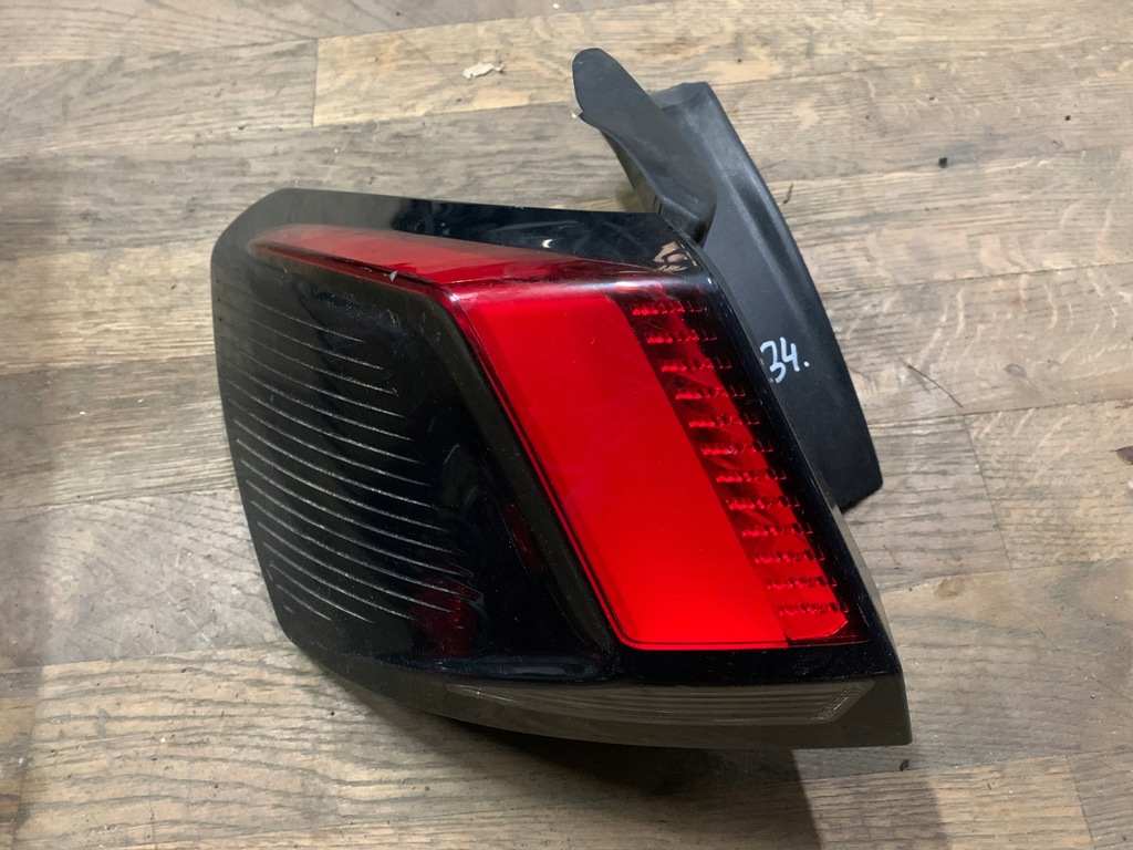 фото №1, Peugeot 3008 ii лампа левый задняя led оригинал