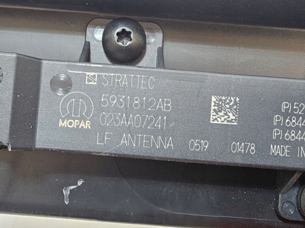 фото №9, Dodge ram v 19- кронштейн туннель среднего 22418-mps usa