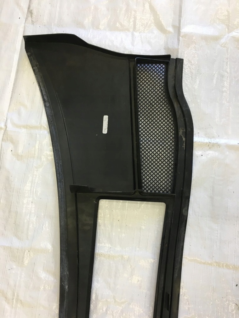 Жабо відбивач води przy скло audi 1997-2004 4b1819417b 4b1819403c Оригінал