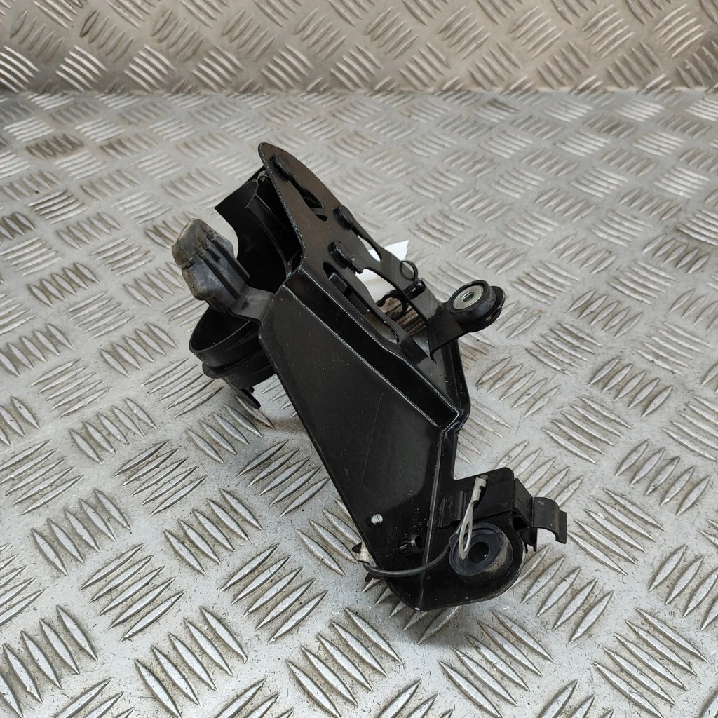 фото №4, Land rover range rover sport l494 2018 кронштейн фільтра пального