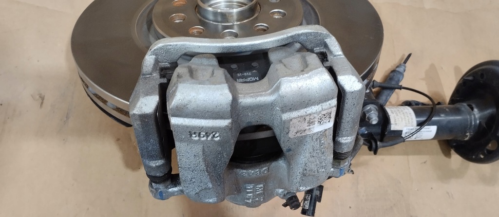 фото №6, Поворотний кулак підвіска правий перед jeep compass ii 4x4 22r 2.0d амортизаторна стійка