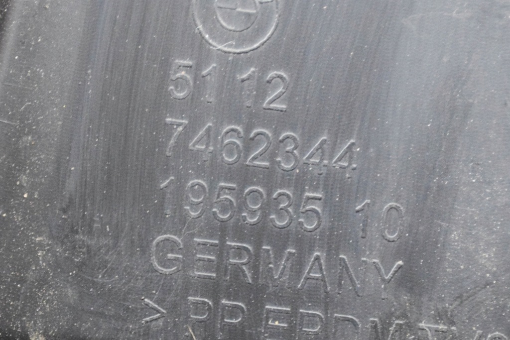 фото №6, Bmw i3 i01 hybrid задній бампер середній середній кронштейн кріпильний 7462344 2