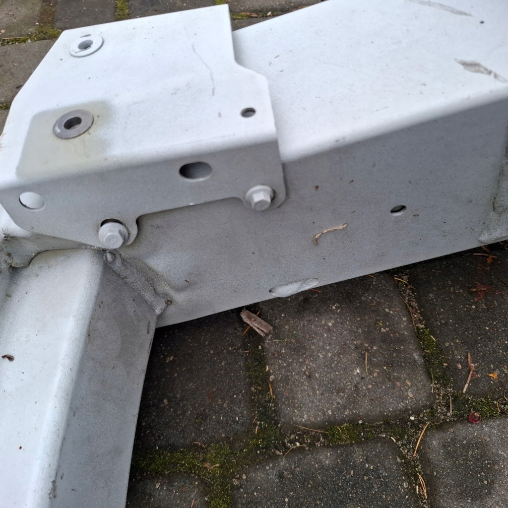 Балка бампера передний усилитель lift volvo xc40 2022- 32277211 Оригинал