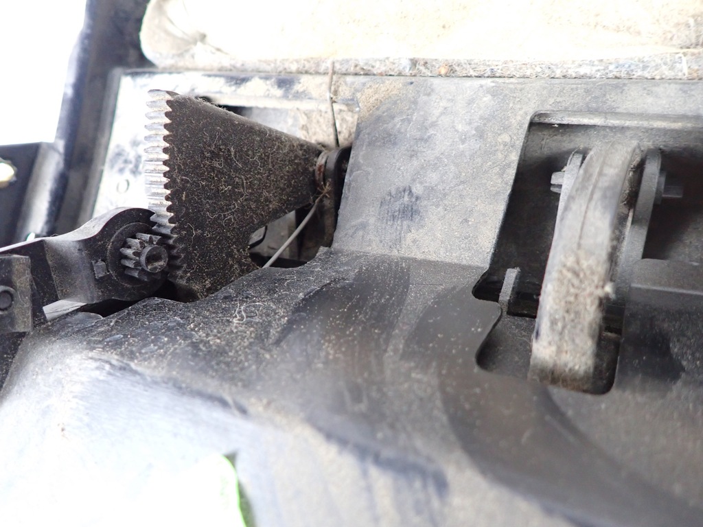 фото №10, Защита бардачок pod воздуховод audi a8 s8 d3 4e1857005a