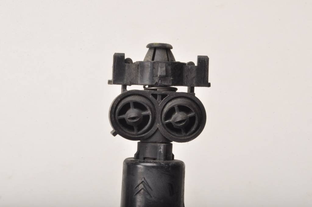 фото №3, Citroen c4 picasso i помпа омывателя фары левая