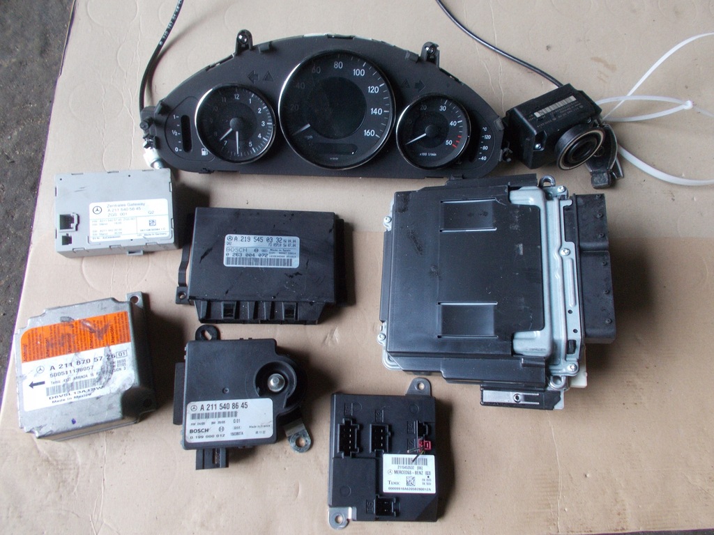 фото №1, Mercedes cls w219 набор стартовый бортовой компьютер 3.0 cdi