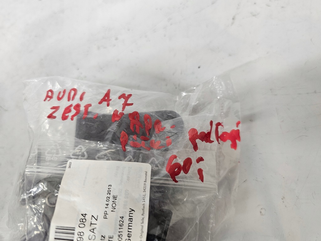 фото №8, Audi a7 набір ремонтний полиця підлога 4g8898084