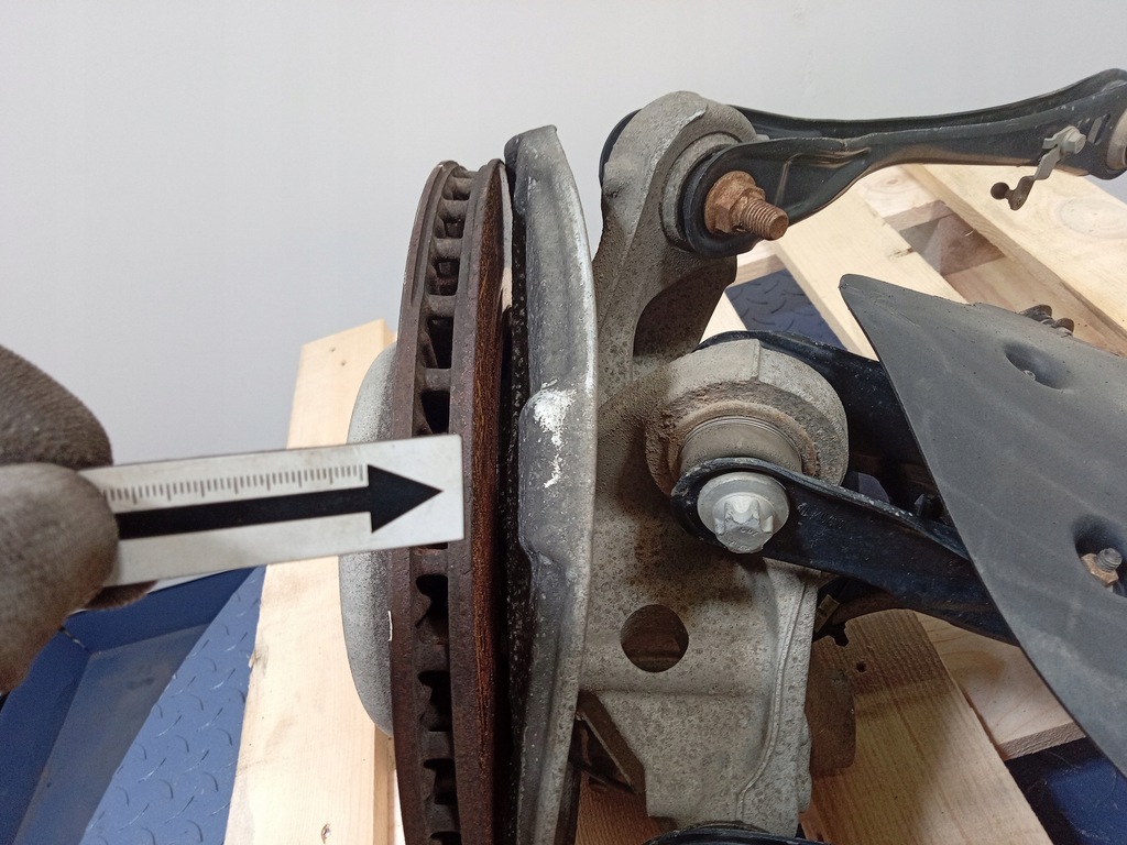 фото №6, Bmw 7 g11 g12 поворотный кулак правая задняя задняя ступица