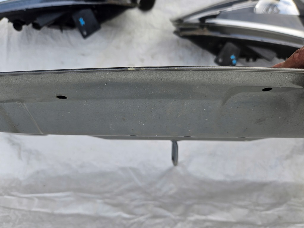 фото №7, Kia carens iv капот oryg. лампа права