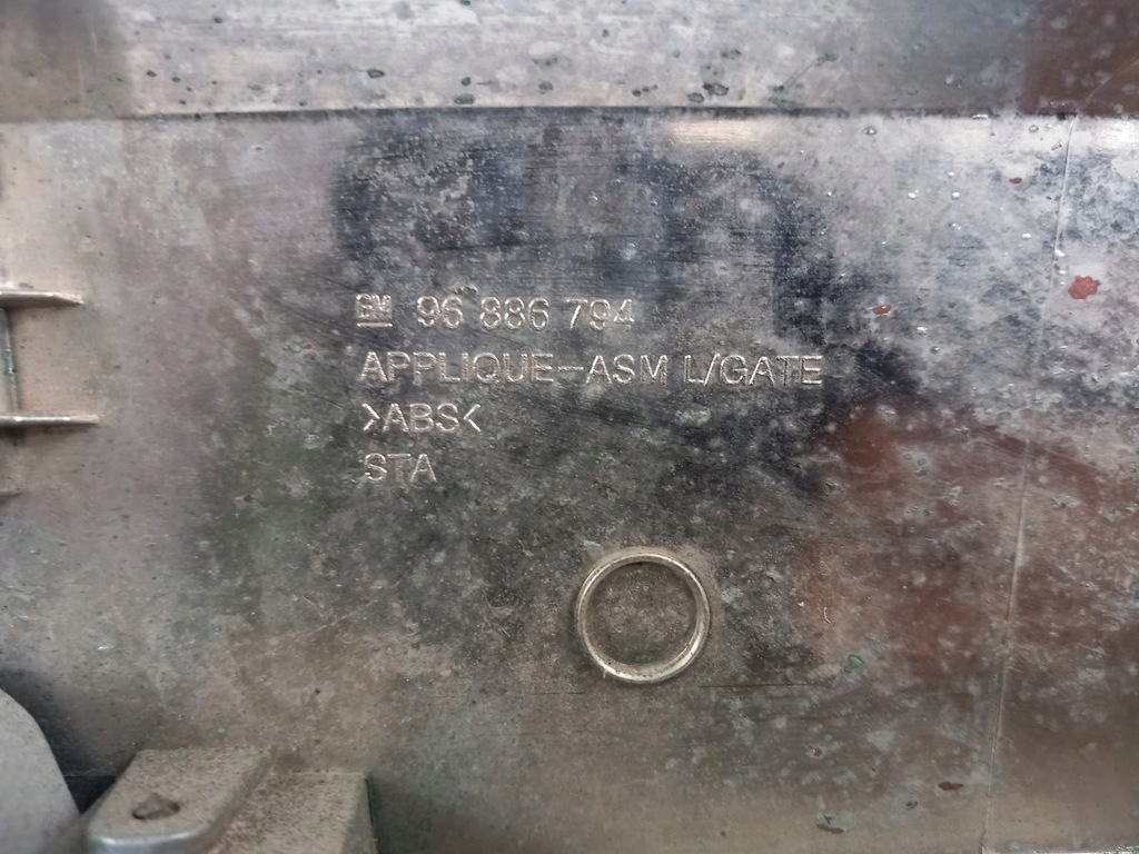 фото №9, Chevrolet orlando van накладка крышки задняя микровыключатель 96886794