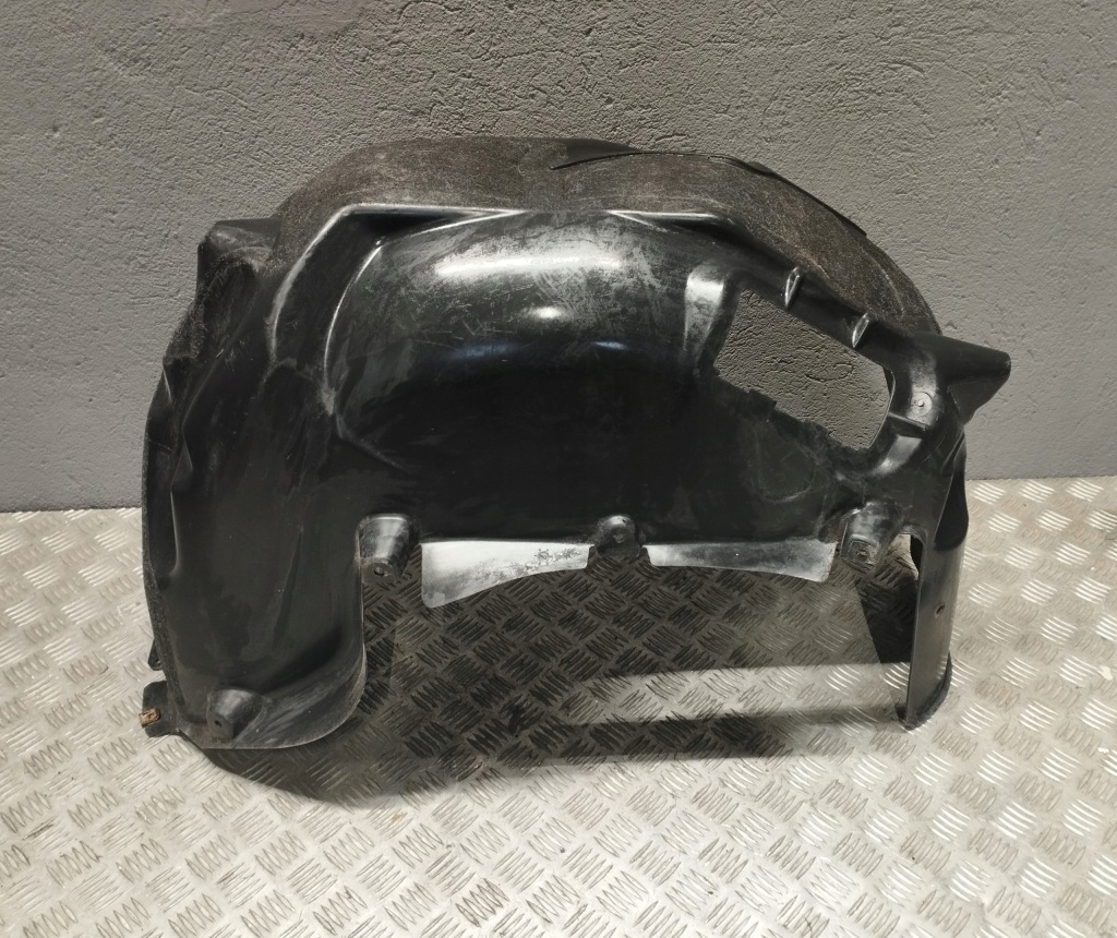 Купити Bmw e61 підкрилок правий задній 7061246