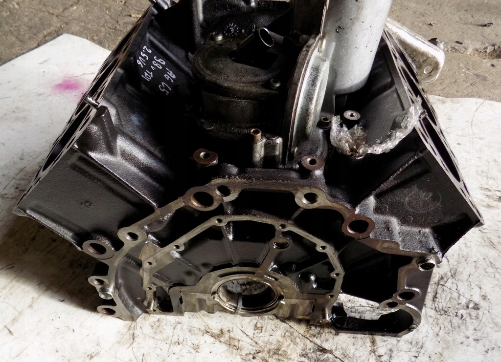 фото №9, Audi a6 c5 99r 2.5 tdi блок двигуна afb