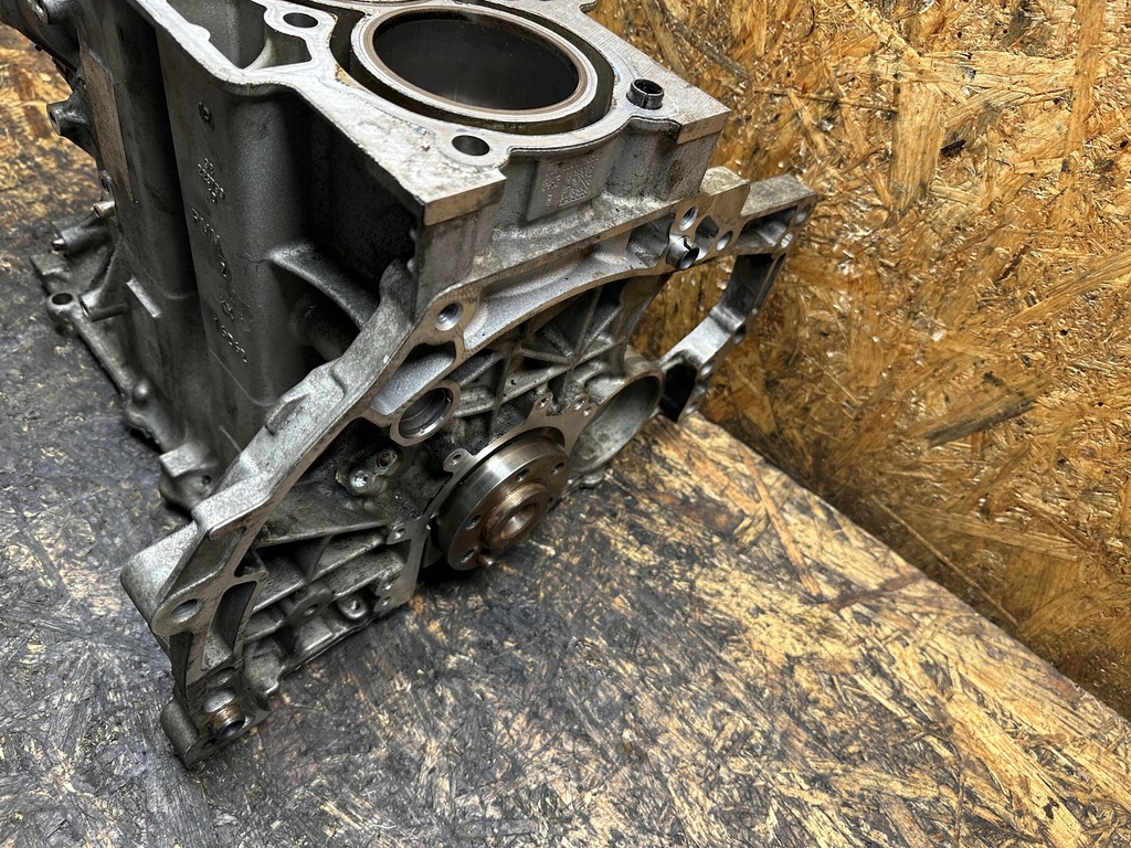 фото №9, Блок двигуна dół wał поршні 1.2 puretech hm01 10b217