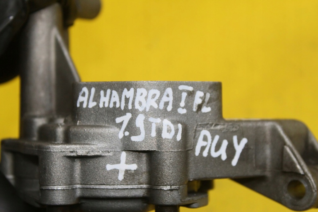 фото №8, Насос масла alhambra i fl 1.9 tdi 06a115105b