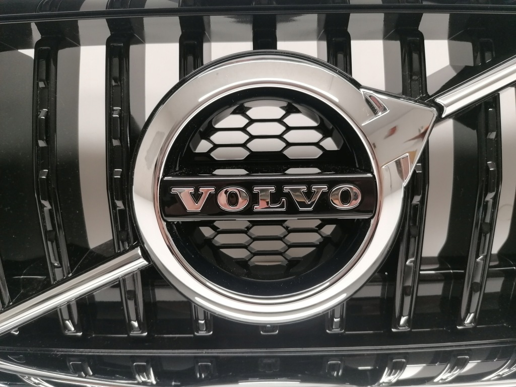 фото №4, Volvo v40 lift cross country решётка радиатора решётка радиатора радар nowa оригинал 16-19