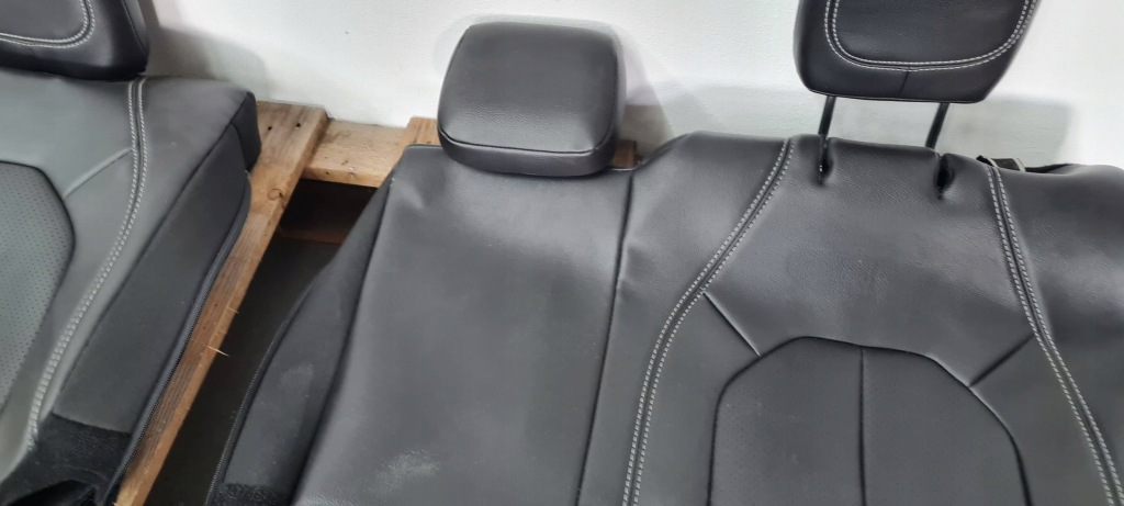 фото №5, Chrysler pacifica 2022 обшивка сидіння шкіра 3 ряд підголівники задня задні