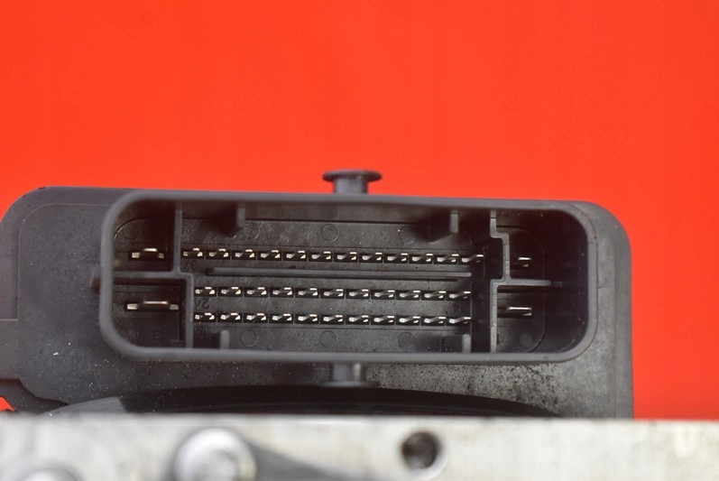 фото №10, Насос abs 47660-3zl0a nissan pulsar 1.2 dig-t 14r