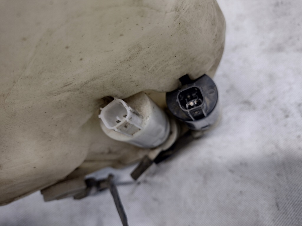 фото №12, Бак омывателя dodge grand caravan iv 4 4717827ac