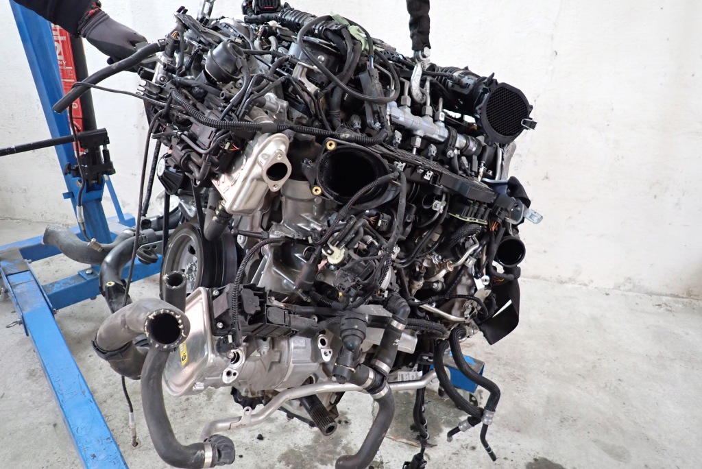 фото №1, Двигатель kompletny mercedes glc w254 2.0 cdi hybrid 654820