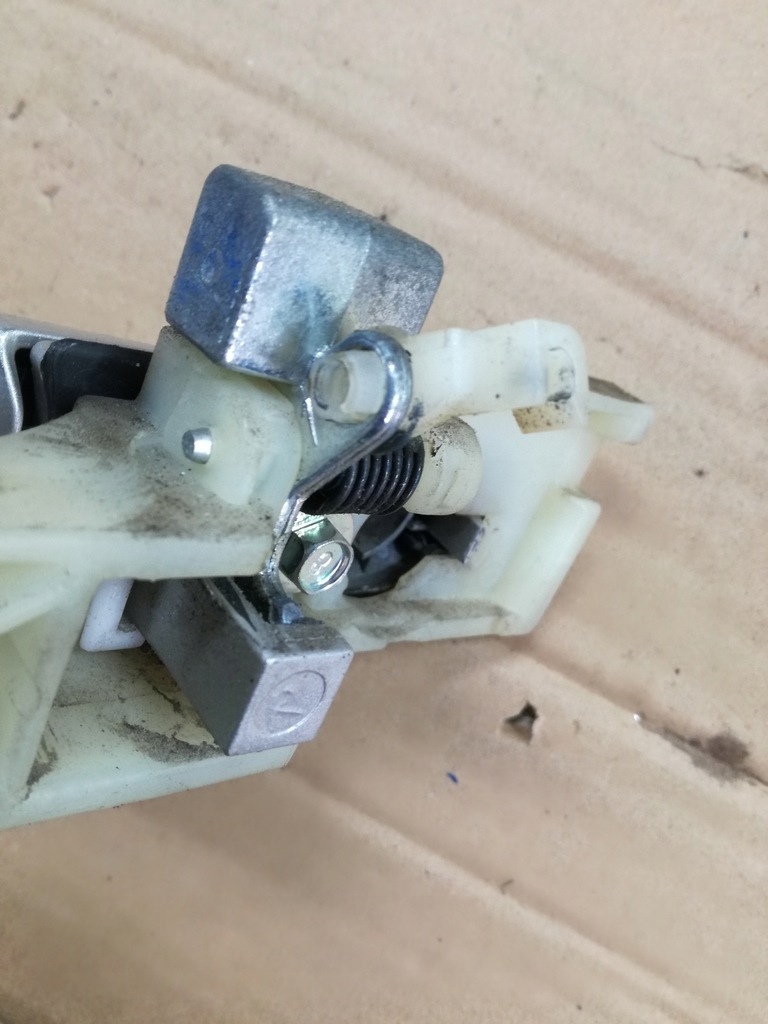 фото №3, Hyundai tucson i 2004 - 2010 rok ручка правая перед