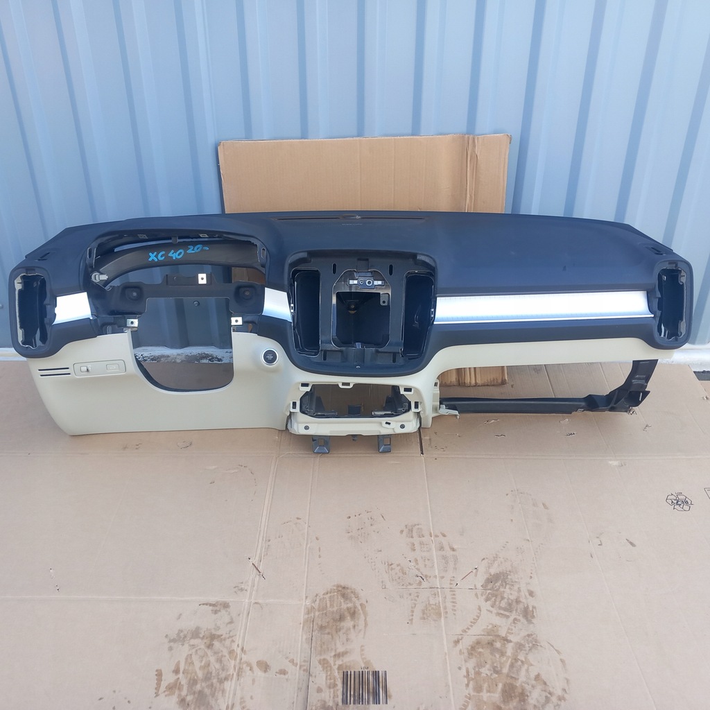 фото №1, Volvo xc40 17- панель приладів приладова подушка безпеки usa