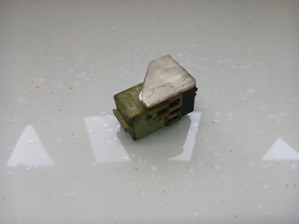 фото №1, Bmw 7 e65 e66 2004 інше реле