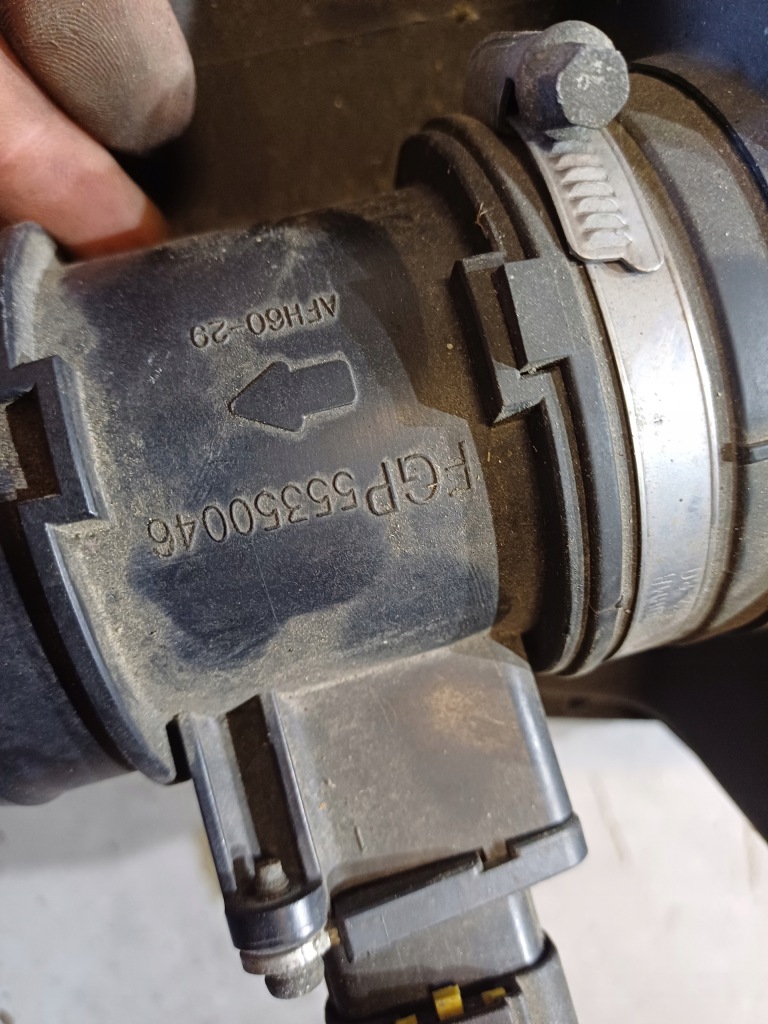 Корпус фильтра воздуха opel zafira b 1.9 cdti nr. 4613885936 в Украине