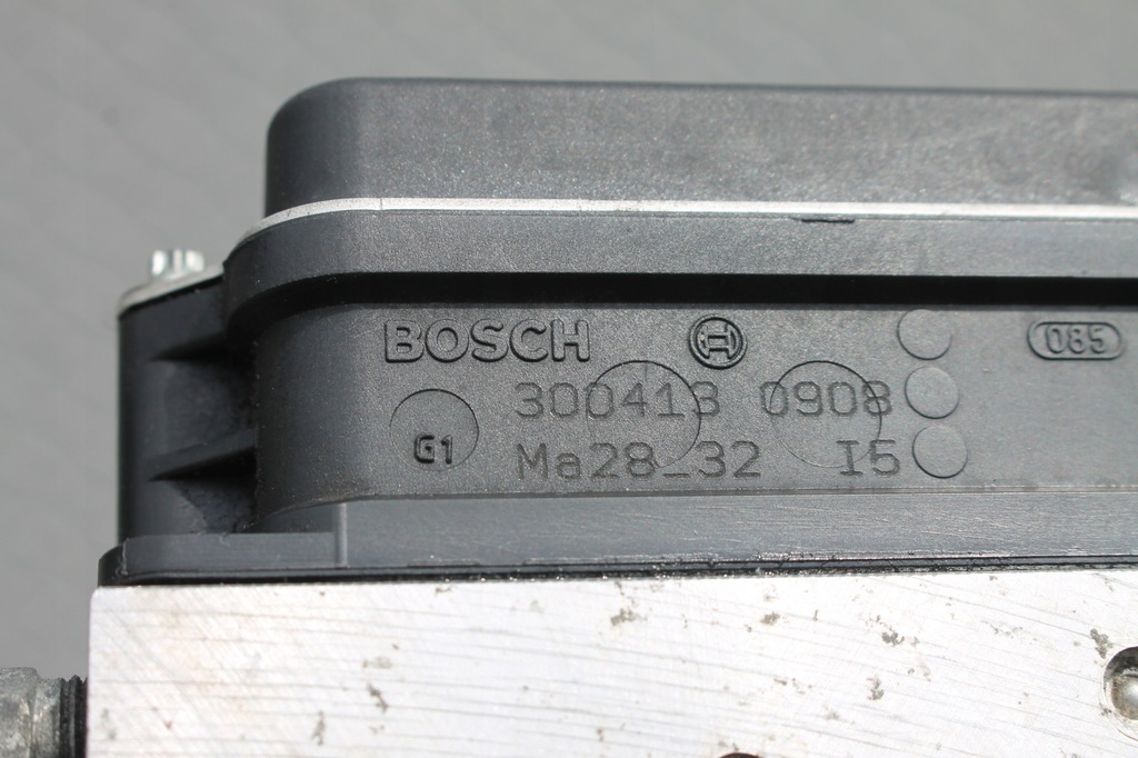 фото №9, Насос блок управления abs toyota verso 09-18