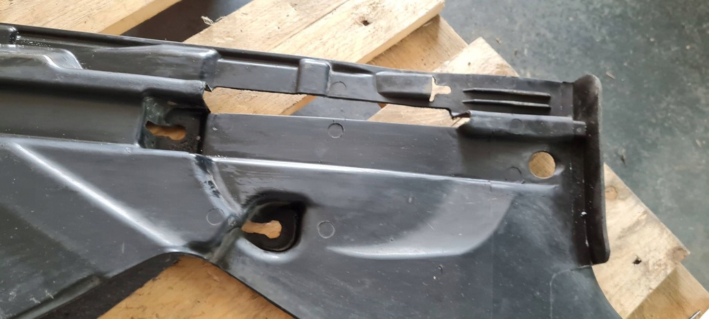 фото №8, A4 b9 8w защита подвеска левая левый задняя 8w0825215e