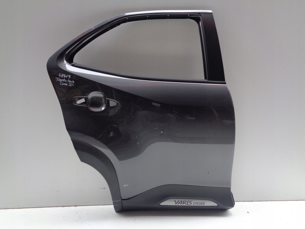 фото №1, Дверь правое задние toyota yaris cross 20- nr 48819