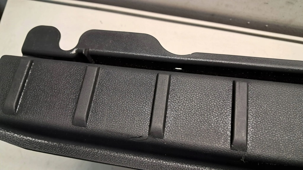 фото №5, Peugeot 5008 i захист поперечина заднього багажника