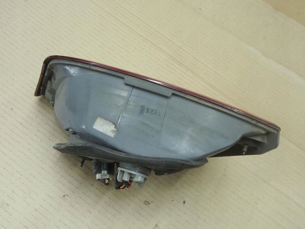 фото №11, Лампа левая задняя задняя 92405-2g0 kia magentis 2 ii 06-08