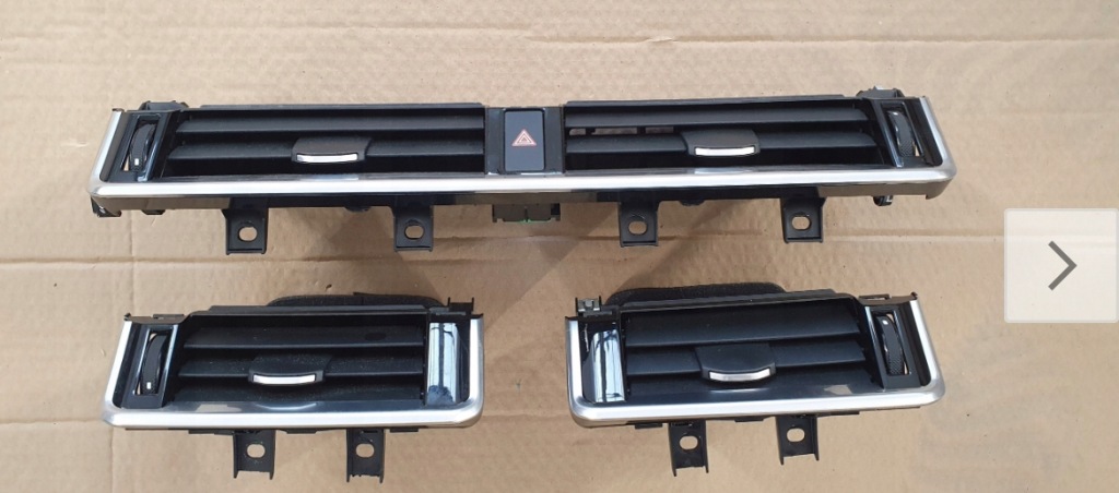 фото №1, Решётки обдув левая правая центральная velar l560