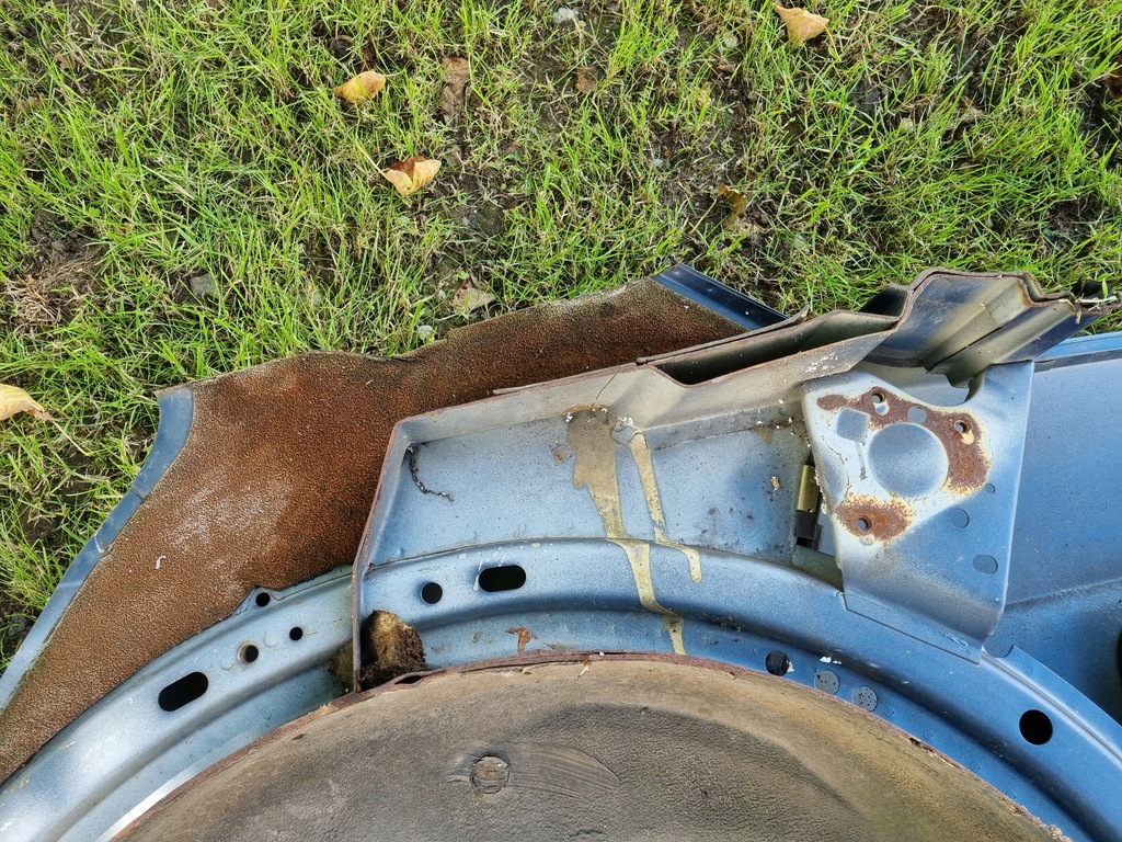 фото №14, Bmw e28 крила задня правий чверть