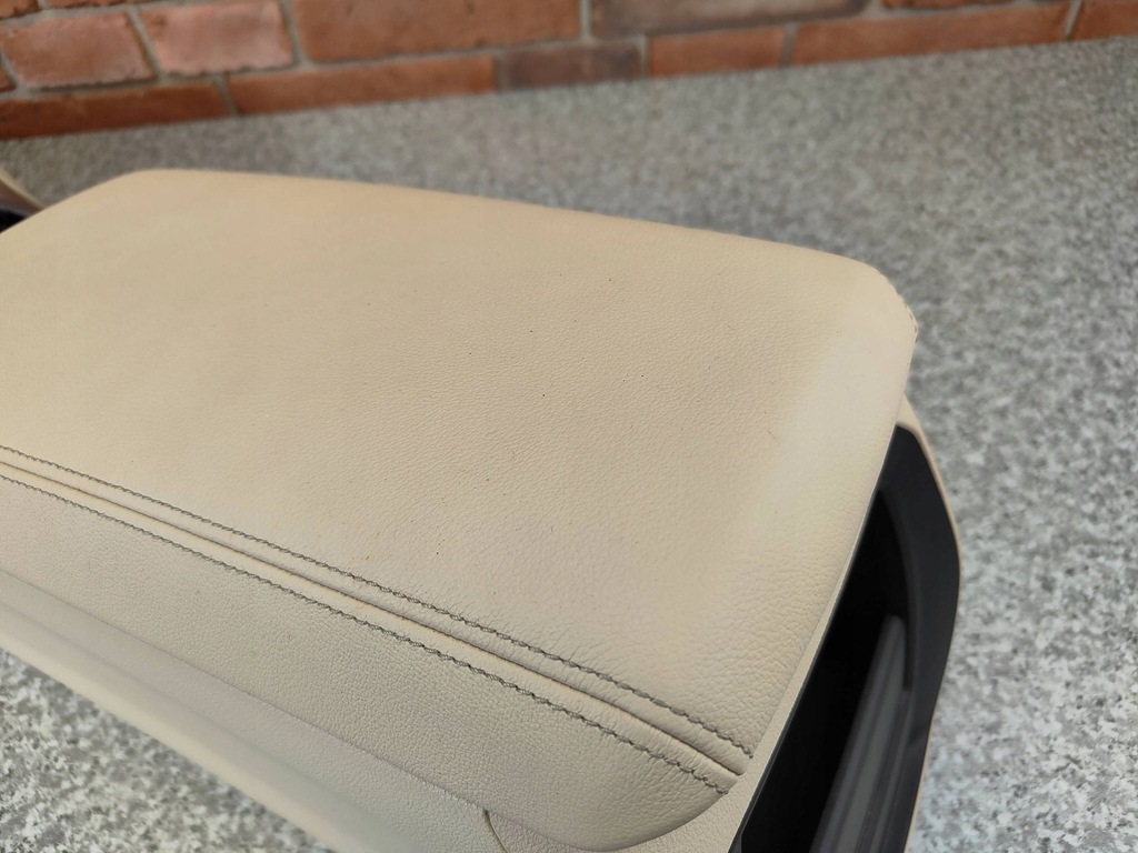 фото №7, Bmw g20 g21 g22 g23 туннель средний подлокотник canberra beż шов нитка