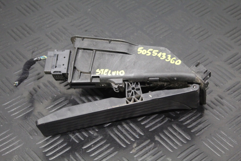 фото №1, Педаль газа stelvio 505513360