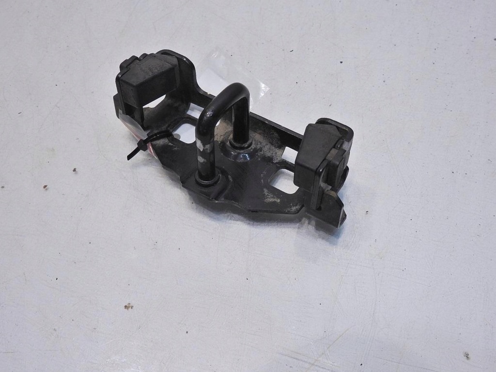 фото №1, Засувка замка кришки volvo v70 iii