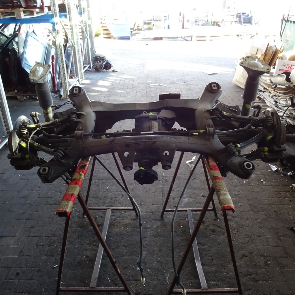 фото №1, Bmw 1 f20 oś задняя балка мост дифференциал комплектная