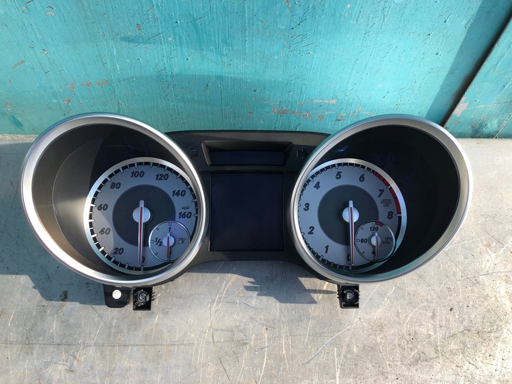 фото №1, Mercedes r172 slk приборы счетчик a1729004505