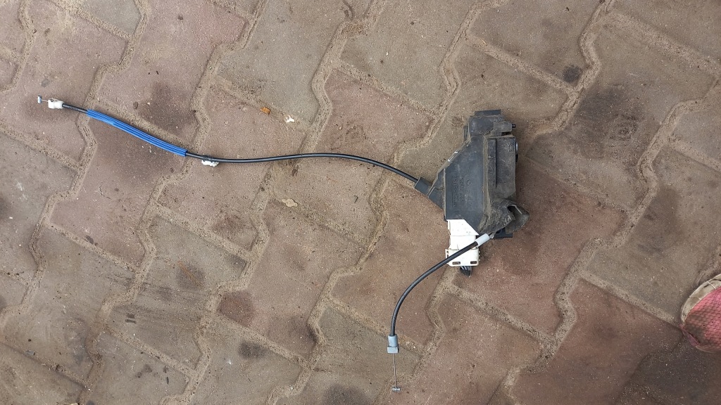 фото №1, Замок левый задняя peugeot 407 08r kombi 2.0hdi