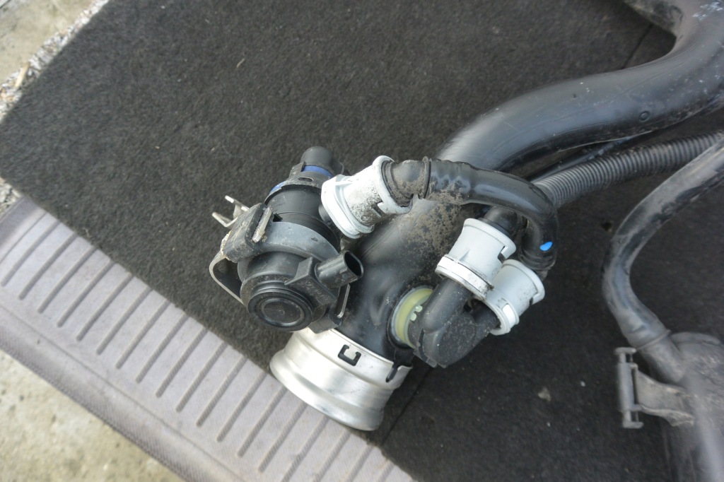 фото №16, Бак пального bmw 3-seria f30 330e