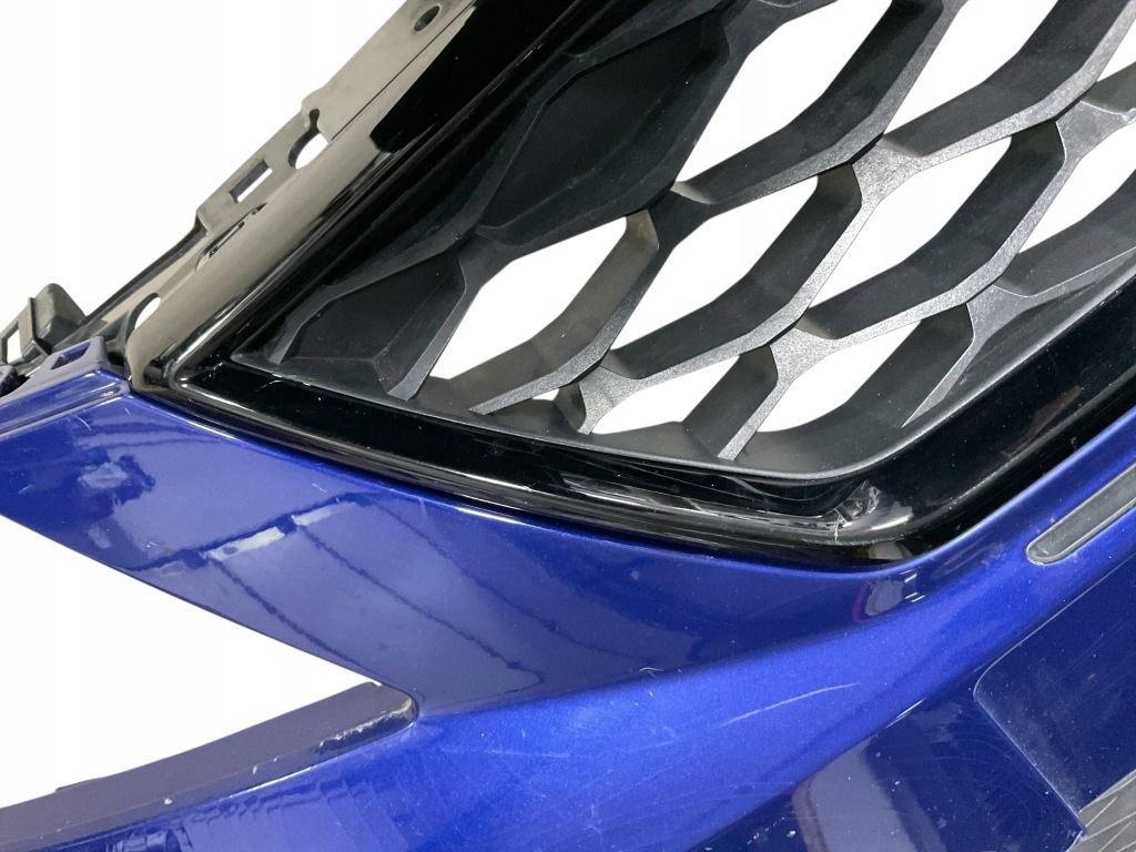 Бампер, решітка , решітка радіатора, ґрати seat leon 3 рестайлінг  cupra 331. Зі Шроту