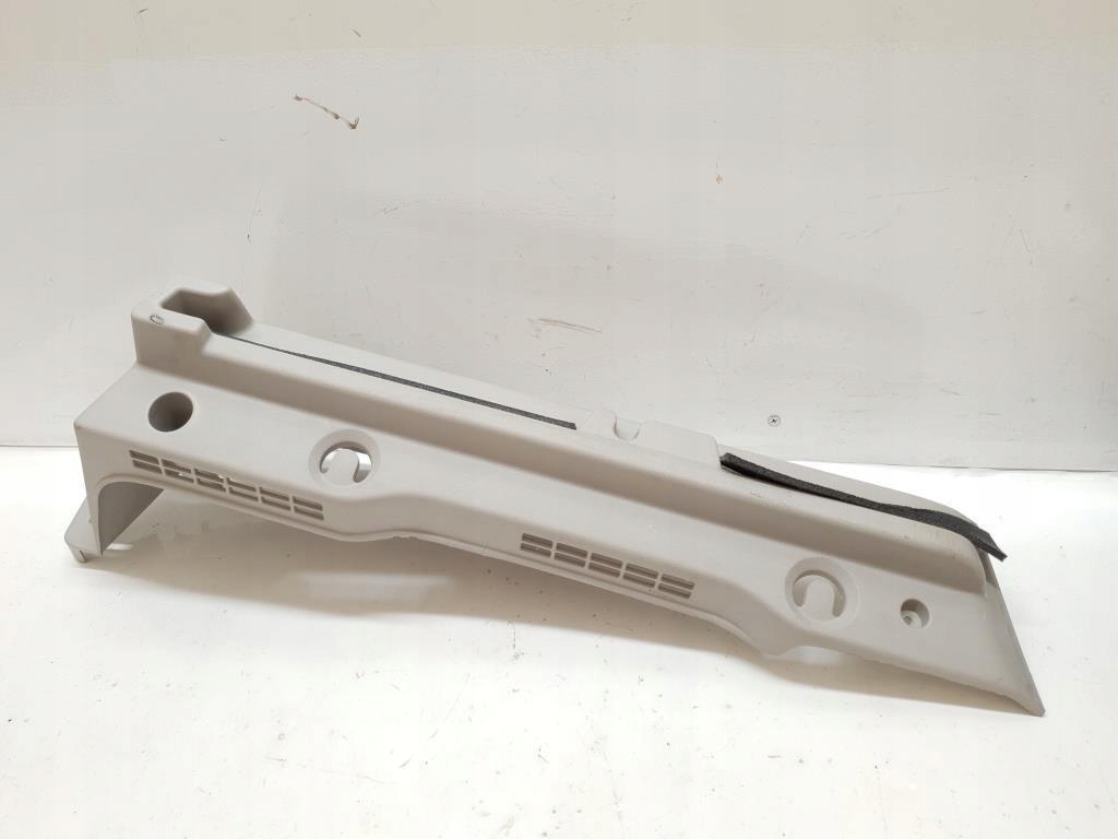 фото №2, Кронштейн полка правый задняя renault scenic iii