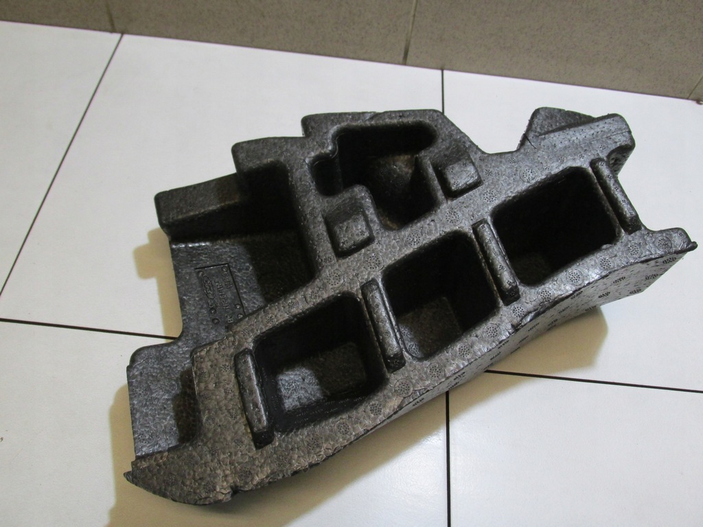 фото №12, Пінополістирол салону pod сидіння kuga mk1 2012 rok