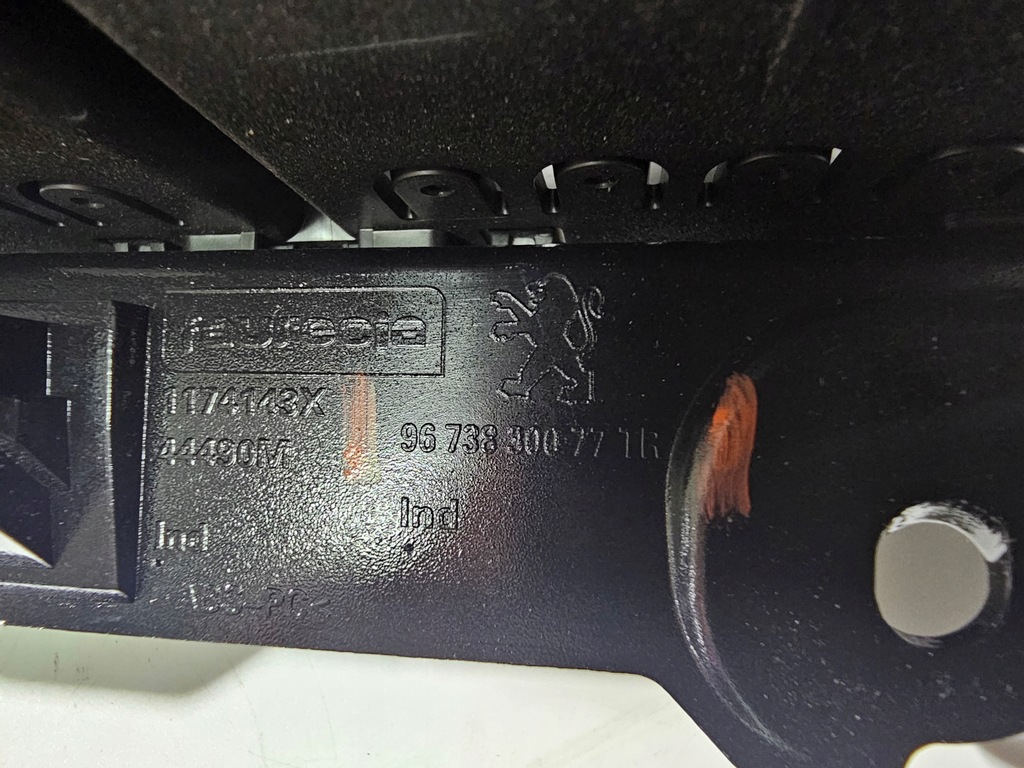 фото №10, Панель консоли панели dekor peugeot 208 i #1683