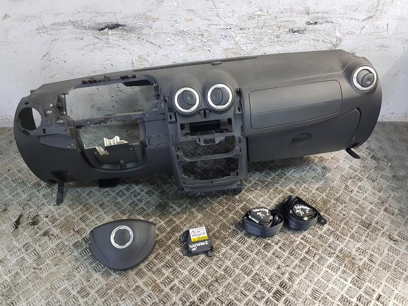 фото №1, Приборная панель консоль подушка безопасности dacia sandero i